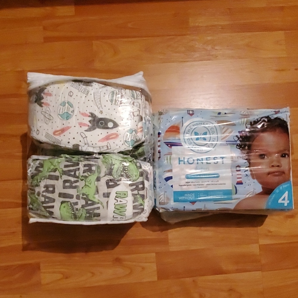 Diapers size 5 / 4